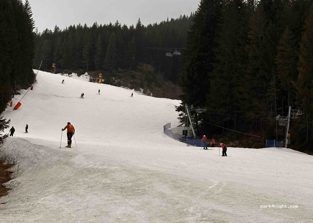(027 32) Zuberec - Unnamed Road — foto 5