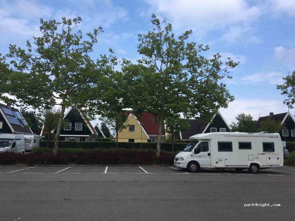 (1611 EZ) Bovenkarspel - 15 Nassaupark — foto 3