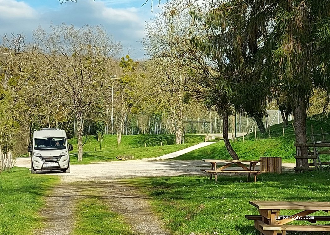 (86580) Vouneuil-sous-Biard - D87 — foto 3