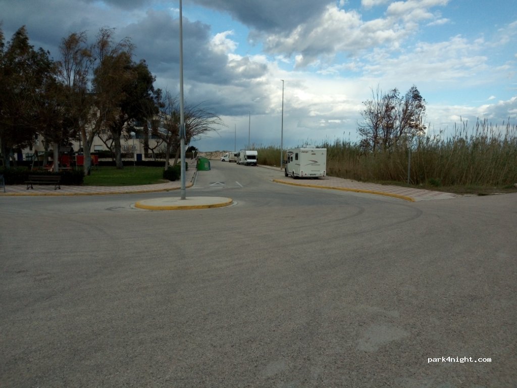 (46770) Xeraco - 8 Carrer Riu — foto