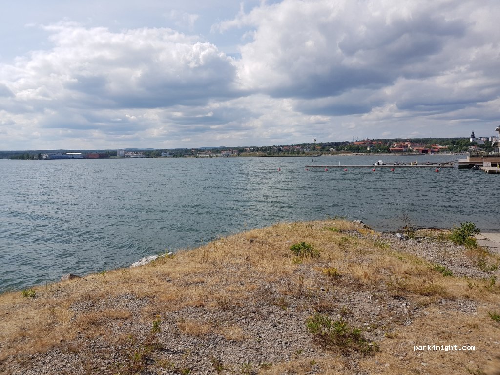 (824 50) Hudiksvall - Strandpromenaden — foto 2