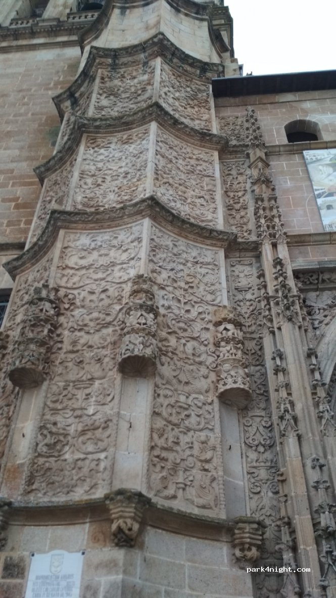(10800) Coria - Paseo de la Isla — foto 3