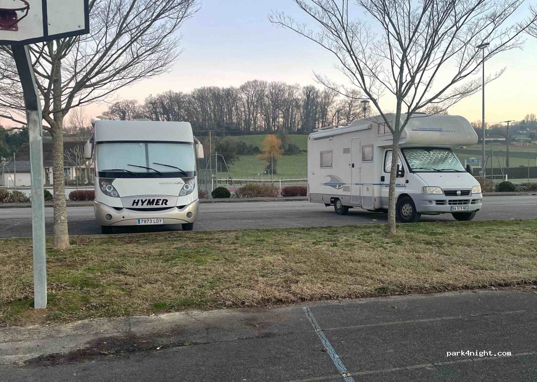 (64390) Sauveterre-de-Béarn - Avenue Jean Recapet — foto 3