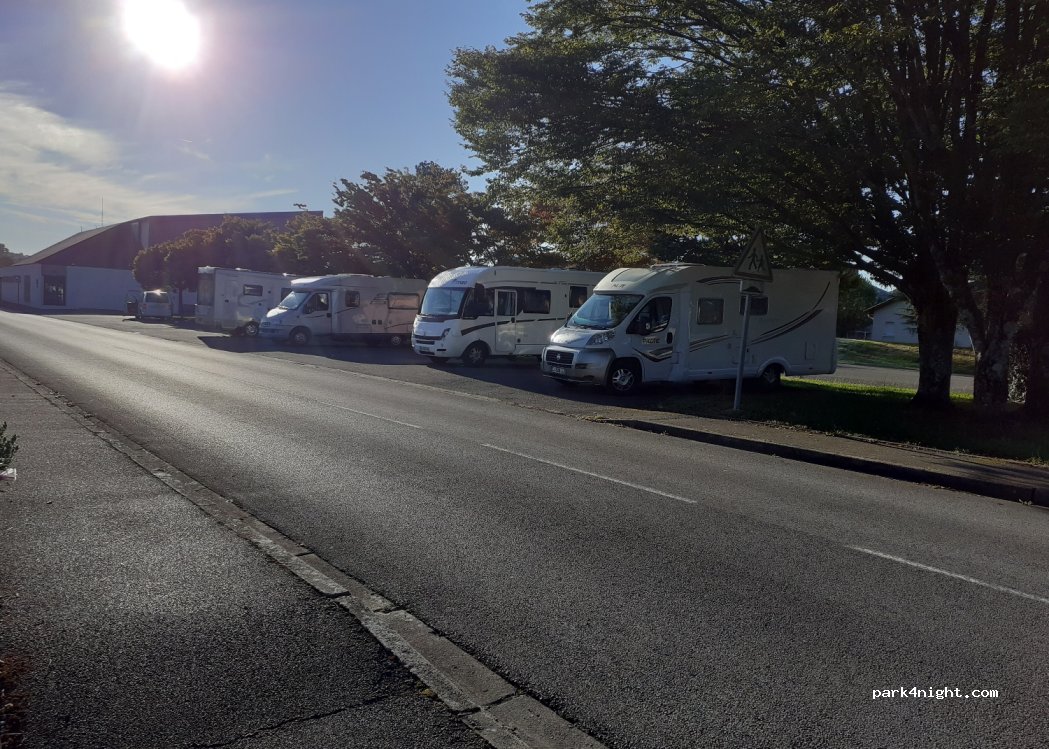 (64390) Sauveterre-de-Béarn - Avenue Jean Recapet — foto 4