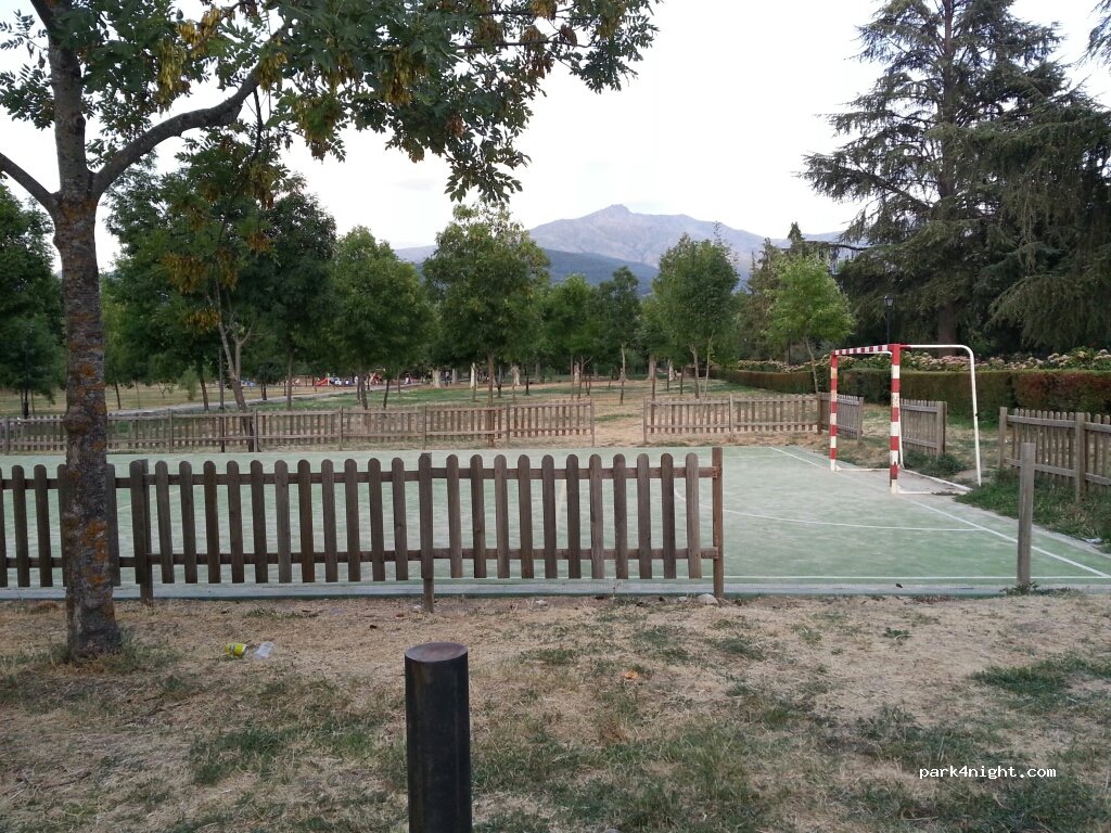 (10700) Hervás - 22 Paseo Extremadura — foto 2