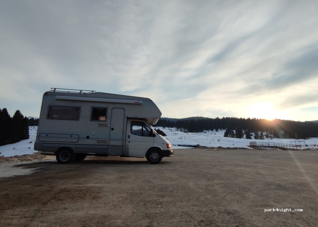 Parking Auto / Camper (Massimo 7) — foto