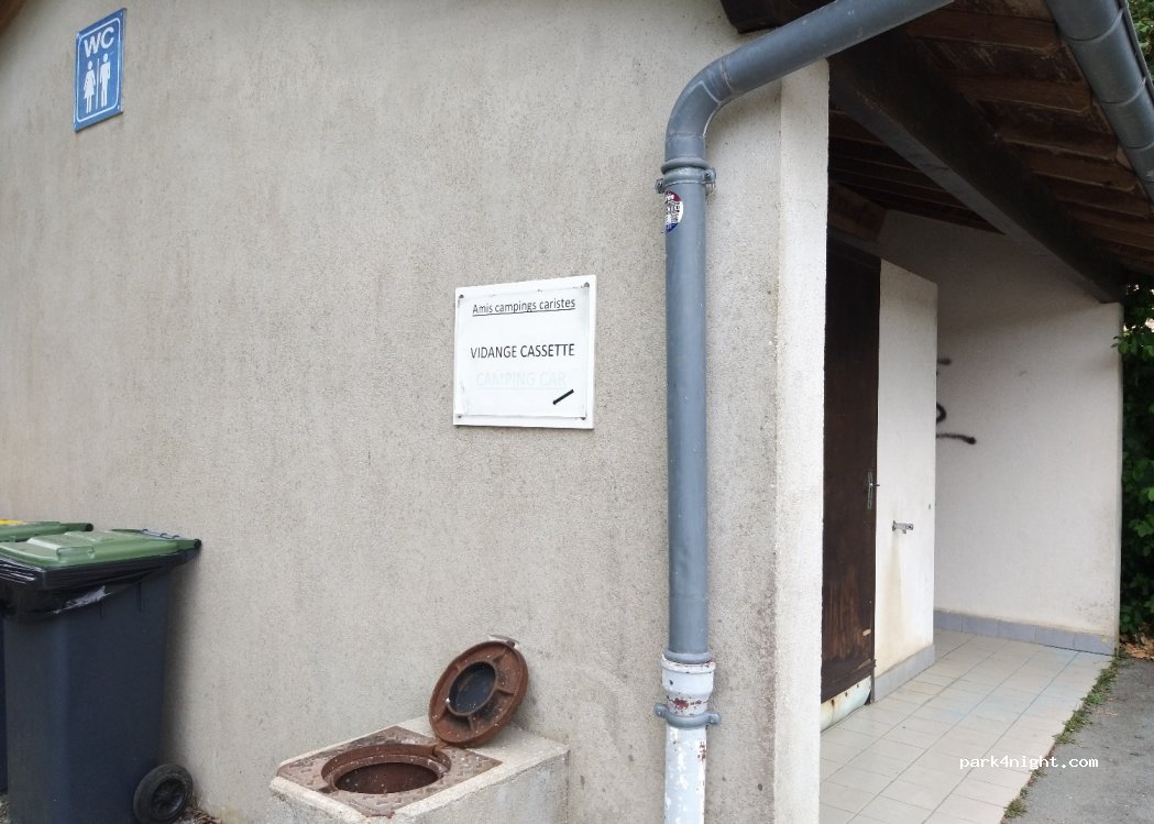 (79340) Vasles - 2-8 Rue de la Cité — foto 2
