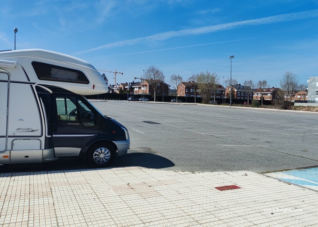 (37900) Santa Marta de Tormes - 55 Avenida de la Serna — foto 5
