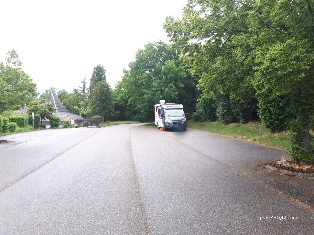 (74372) Sersheim - 15 Friedhofweg — foto 3