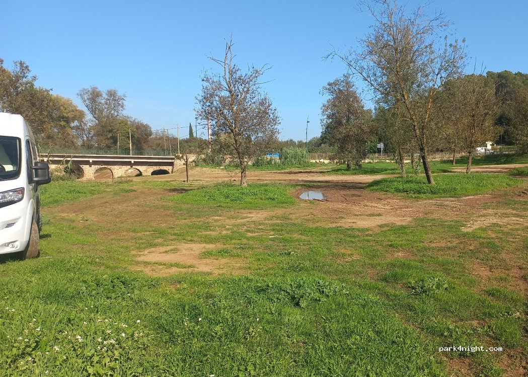 (83390) Pierrefeu-du-Var - 16 Route de Cuers — foto 3