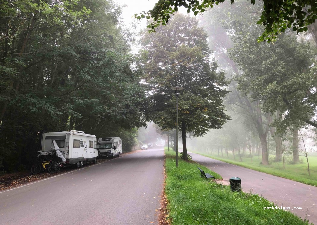 (50996) Köln - 45 Uferstraße — foto 2