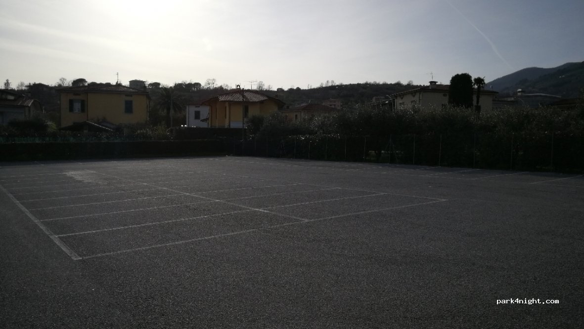 (51012) Collodi - 196 Via Lucchese — foto