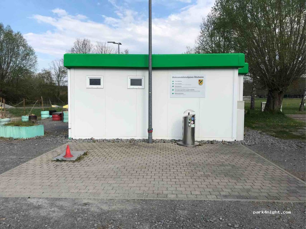 (75443) Ötisheim - 79/1 Maulbronner Straße — foto