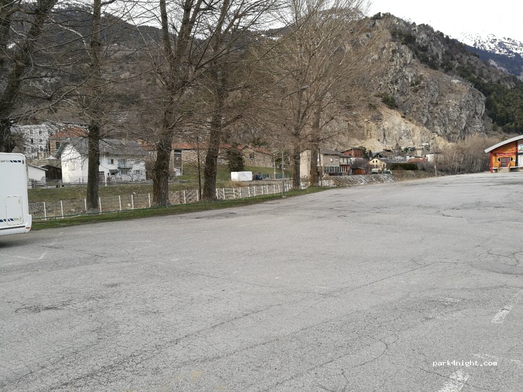(73500) Modane - Place du Marché — foto 2