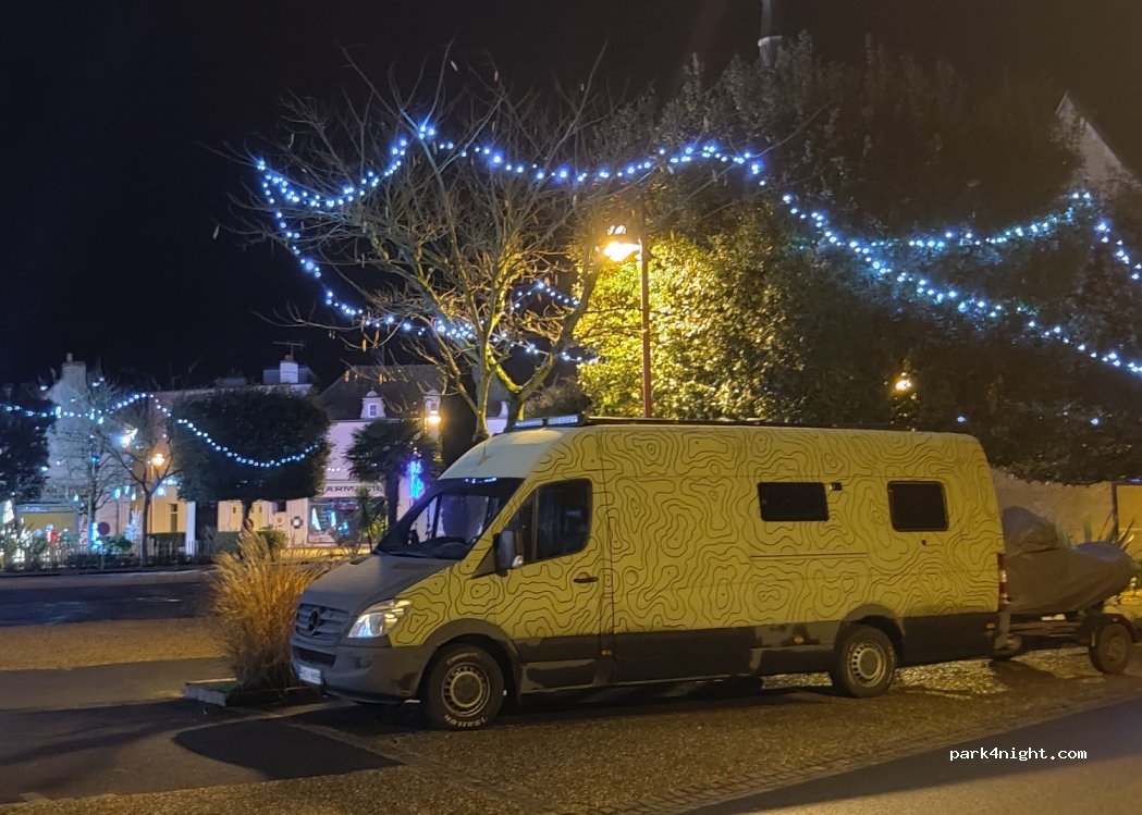 (72110) Beaufay - Place du Gén de Gaulle — foto 5