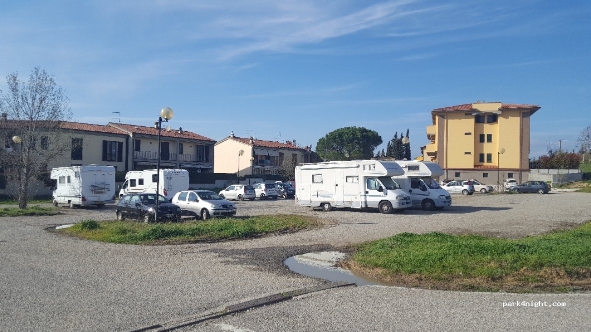 (50055) Quattro Strade - 17 Piazza Grazia Deledda — foto 2