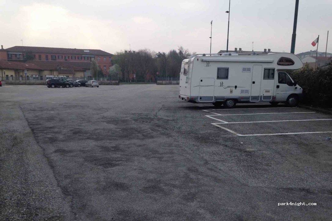 (12035) Racconigi - 2 Via Roda Marcellino — foto 2