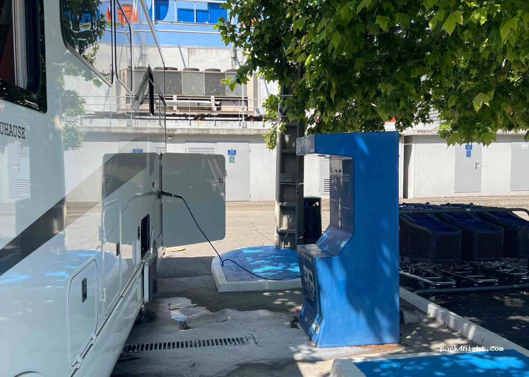 Aire camping-car E.Leclerc | Bollène — foto 2