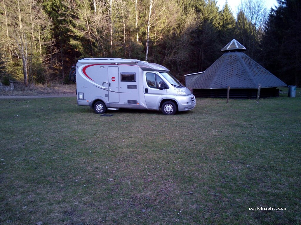 (07646) Trockenborn-Wolfersdorf - Unnamed Road — foto