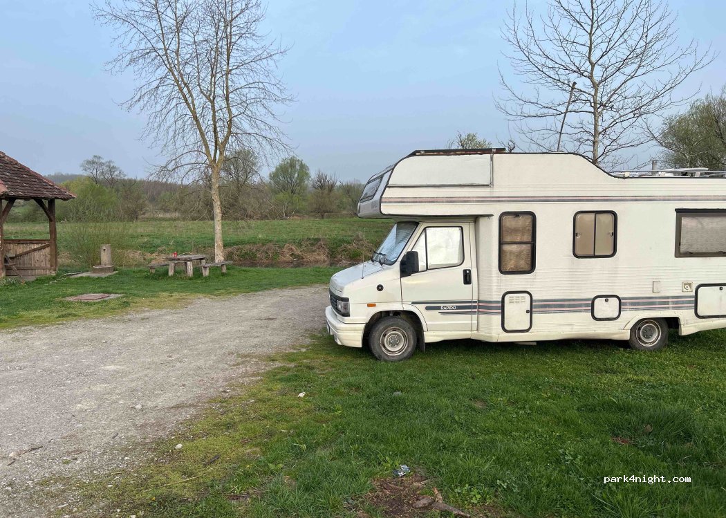 (44415) Velika Vranovina - Unnamed Road — foto 3