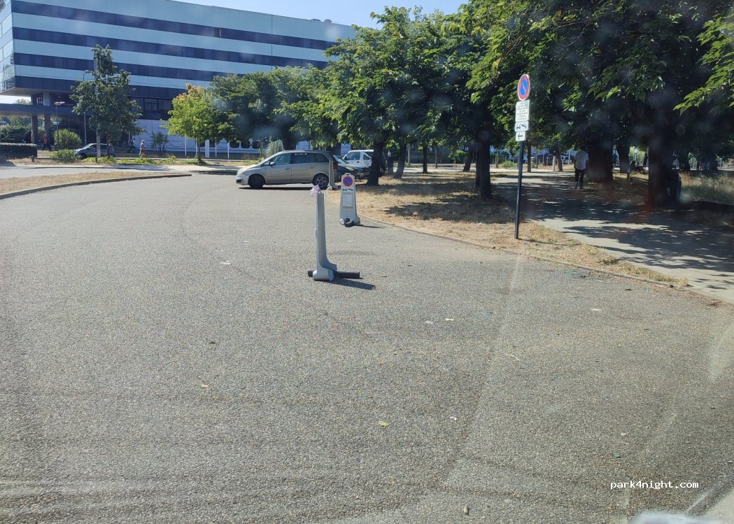 (33300) Bordeaux - Rue Jean Samazeuilh — foto 3