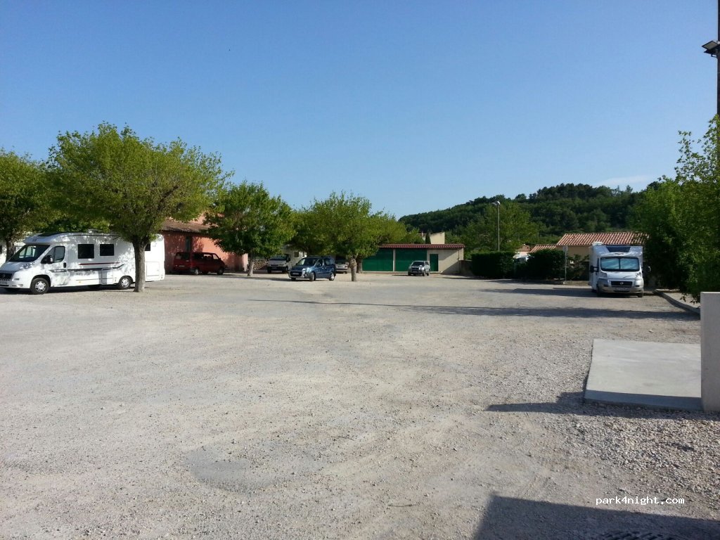 (84570) Malemort-du-Comtat - Avenue Docteur Tondut — foto 2