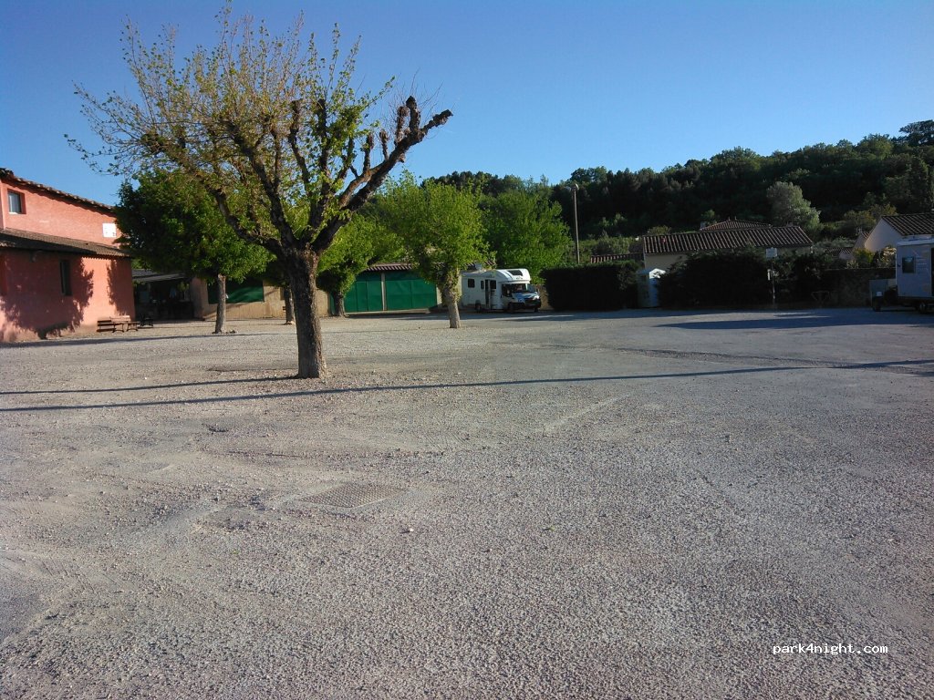 (84570) Malemort-du-Comtat - Avenue Docteur Tondut — foto 3
