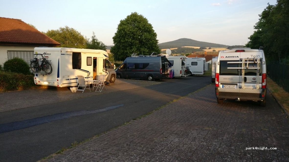 Wohnmobilstellplatz Schenklengsfeld — foto