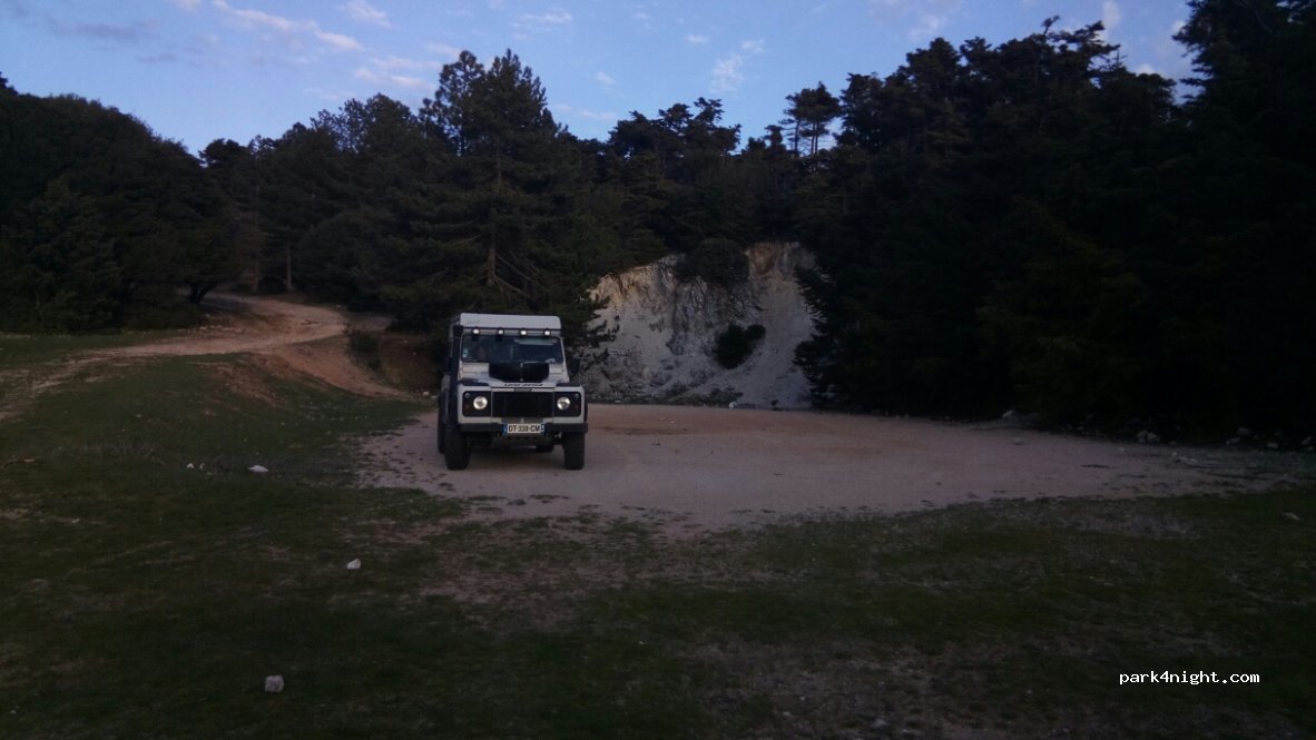 (136 72) Parnithos - Parnithos — foto