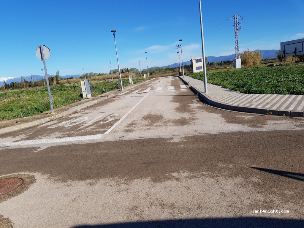 (17485) Vila-sacra - Carrer de Cap Ras — foto 3