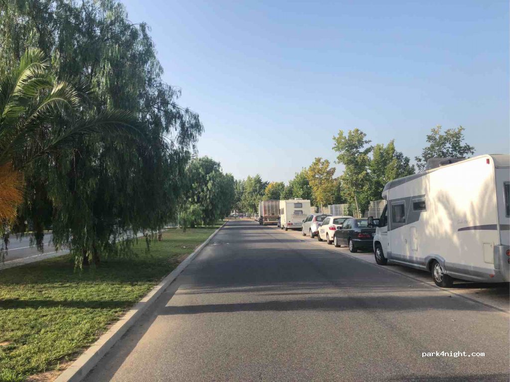 (41720) Los Palacios y Villafranca - 111 Avenida de Sevilla — foto 2