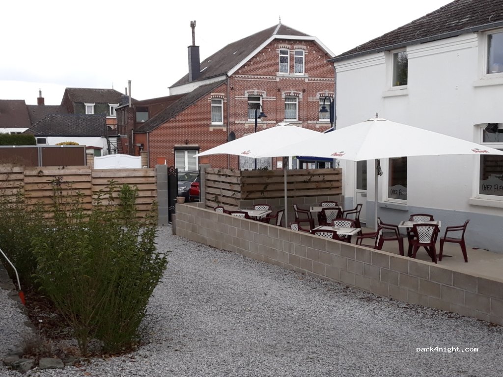 (6590) Momignies - 18755 Place de la Gare — foto 3