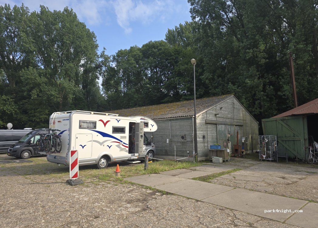 Camperplaats Amsterdam — foto 5