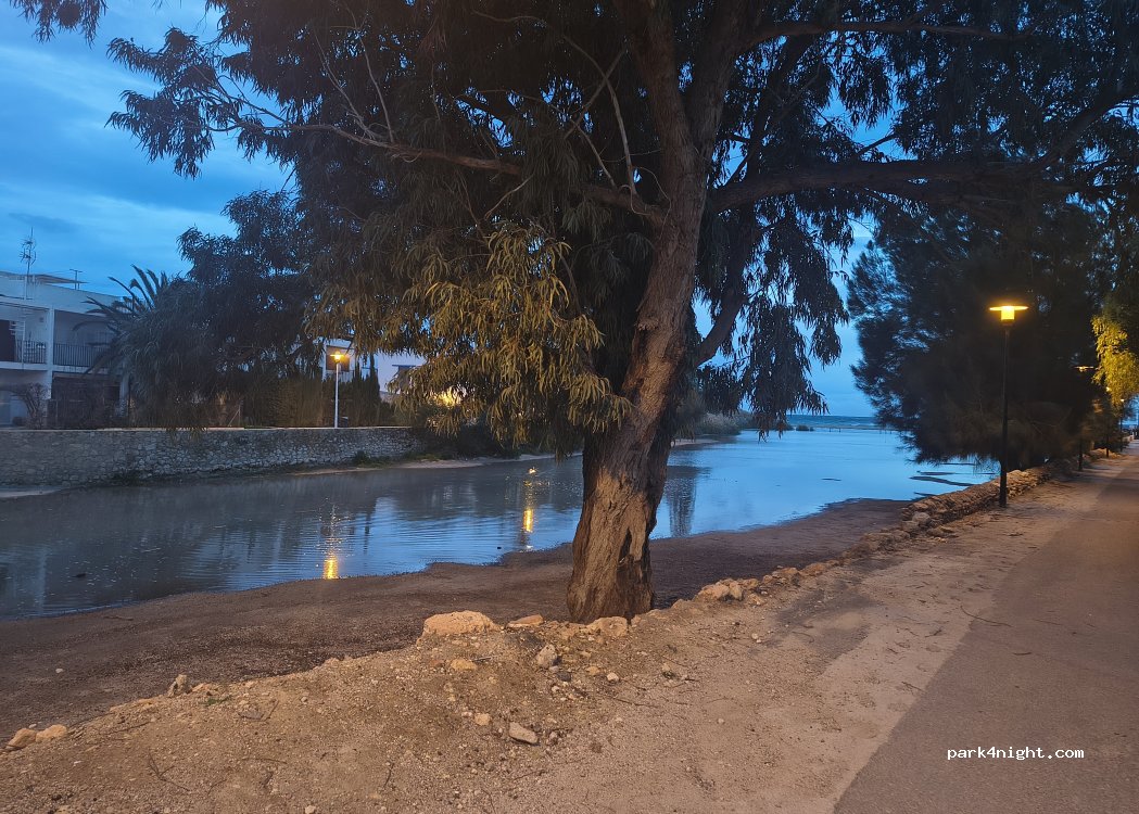 (04149) Agua Amarga - Calle Rambla — foto 3