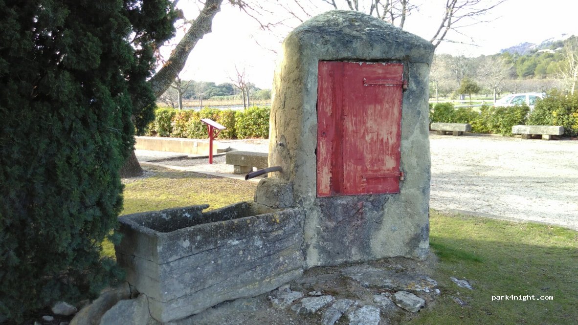 (84330) Saint-Hippolyte-le-Graveyron - Cd 21 Route de Beaumes de Venis — foto 2