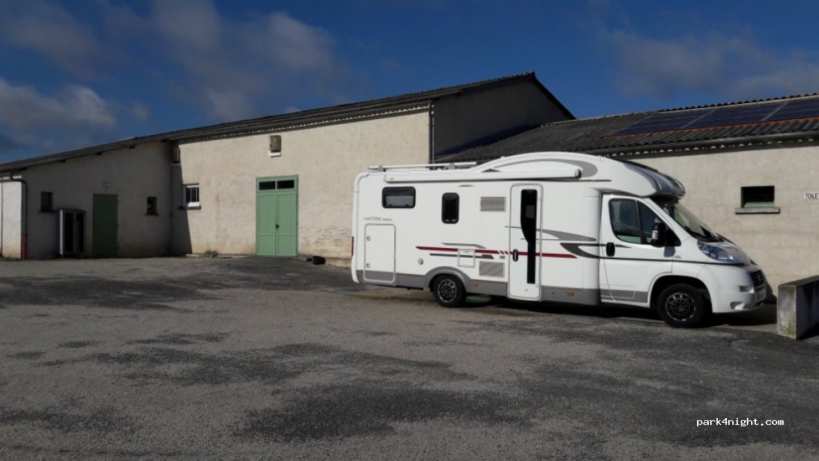 (24410) Saint-Antoine-Cumond - 43 Le Bourg — foto