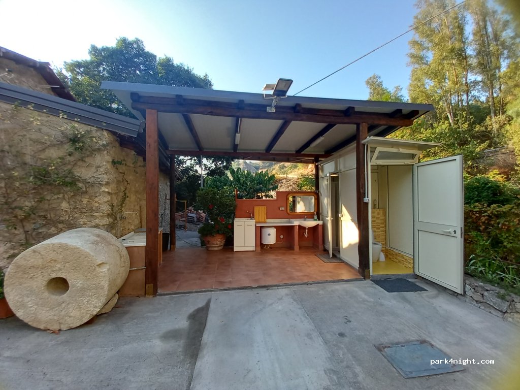 Area di Sosta Camper Sant'Antonio Taormina — foto 2