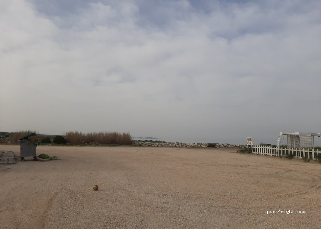 (252 00) Larisos - Unnamed Road — foto 3