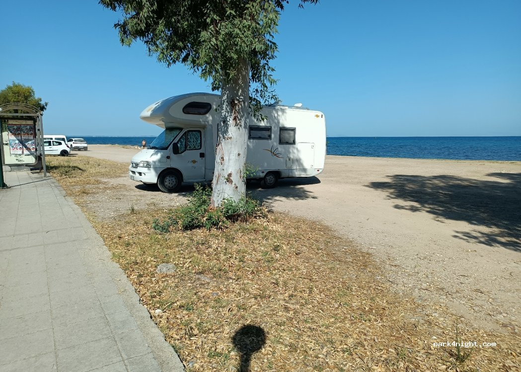 (265 00) Paralia - 35 Palea Ethniki Odos Patras Pyrgou — foto 2