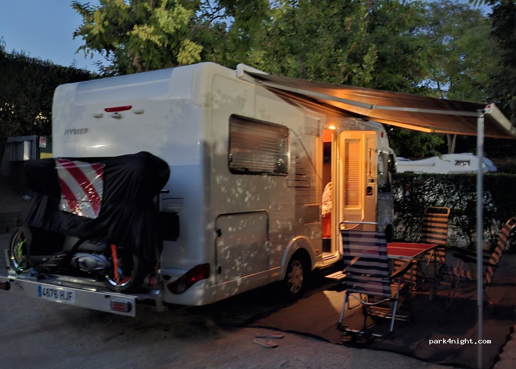 hu Roma Camping in Town — foto 5