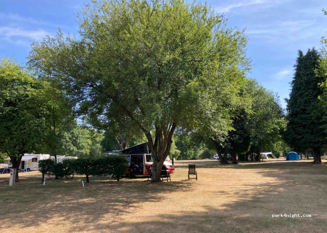 Alderstead Heath Caravan and Motorhome Club Site — foto 3