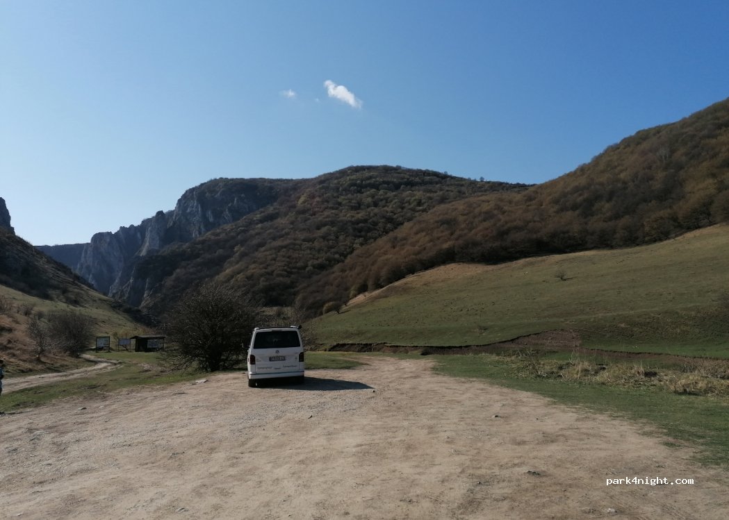 () Petreștii de Jos - Unnamed Road — foto