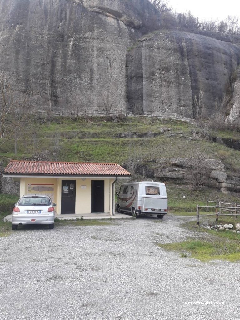 (12071) Bagnasco - SS28 Nord — foto