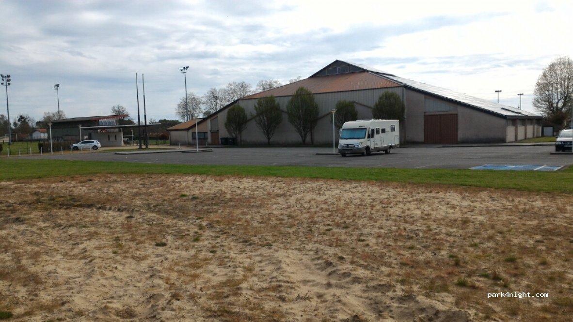 (40465) Pontonx-sur-l'Adour - 6 Rue du Stade — foto
