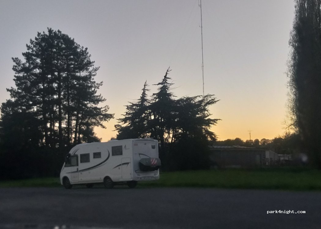 (44110) Châteaubriant - 36 Rue Amand Franco — foto 2