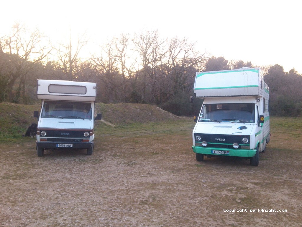 (13210) Saint-Rémy-de-Provence - Route de Maussane — foto
