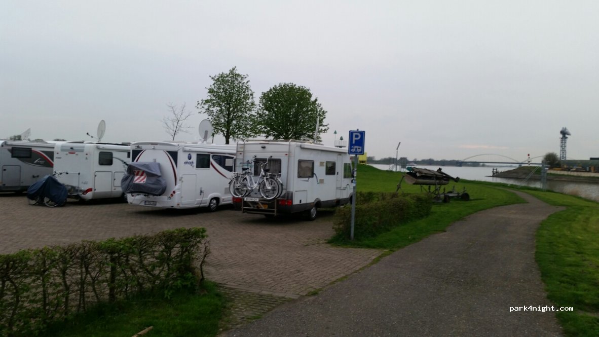 (4201) Gorinchem - De Punt — foto