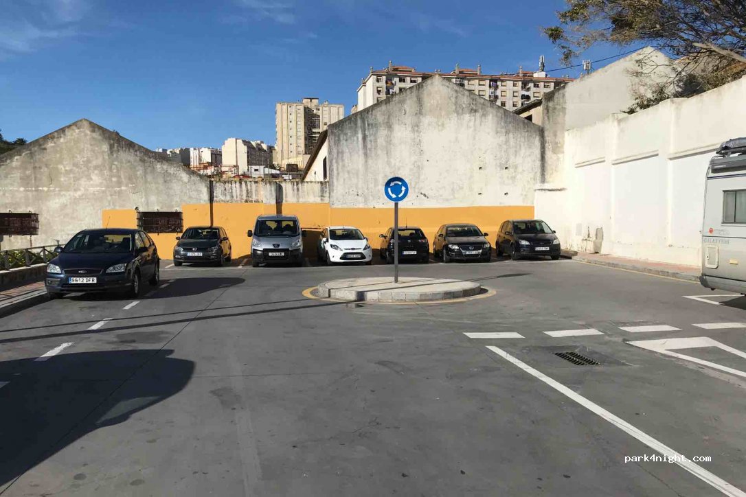 (51002) Ceuta - Calle adoratrices — foto 2