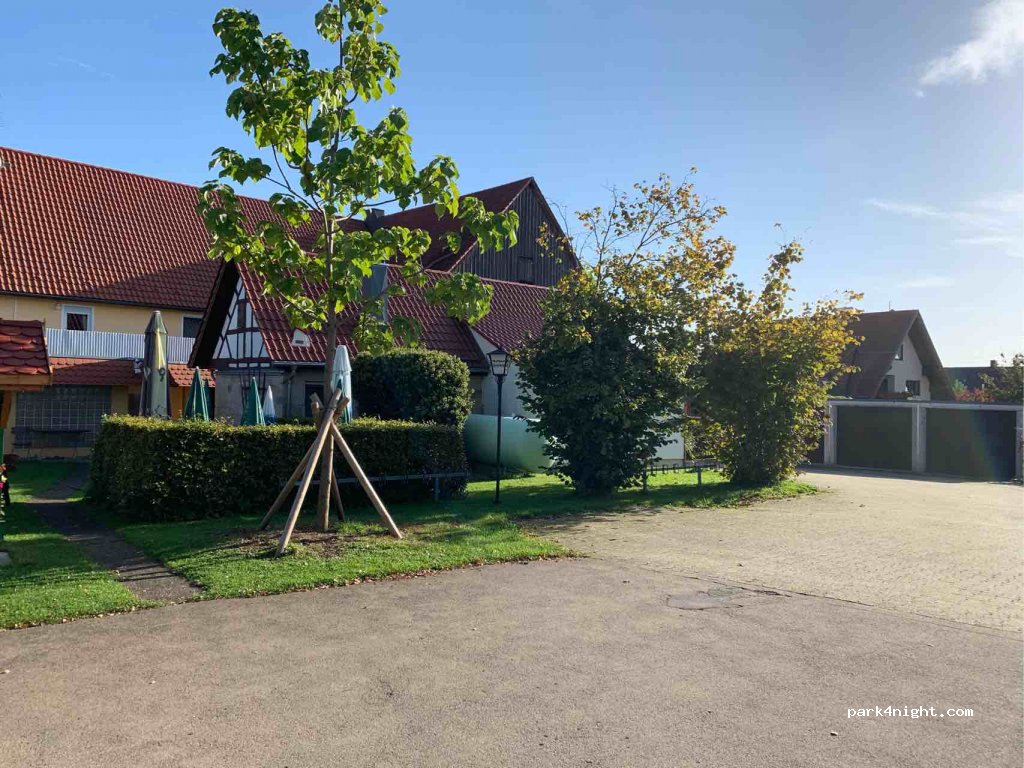 Hirsch Oberberken Fam. Schurr — foto 2