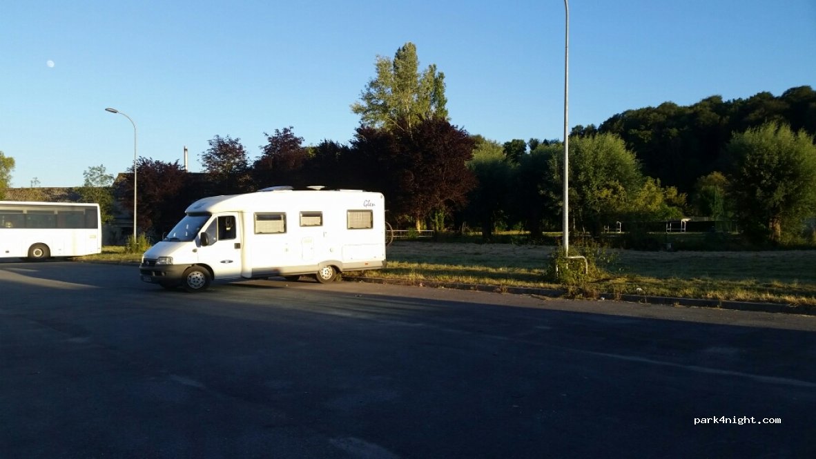 (76680) Saint-Saëns - 29 Zone Industrielle Aulnaies — foto